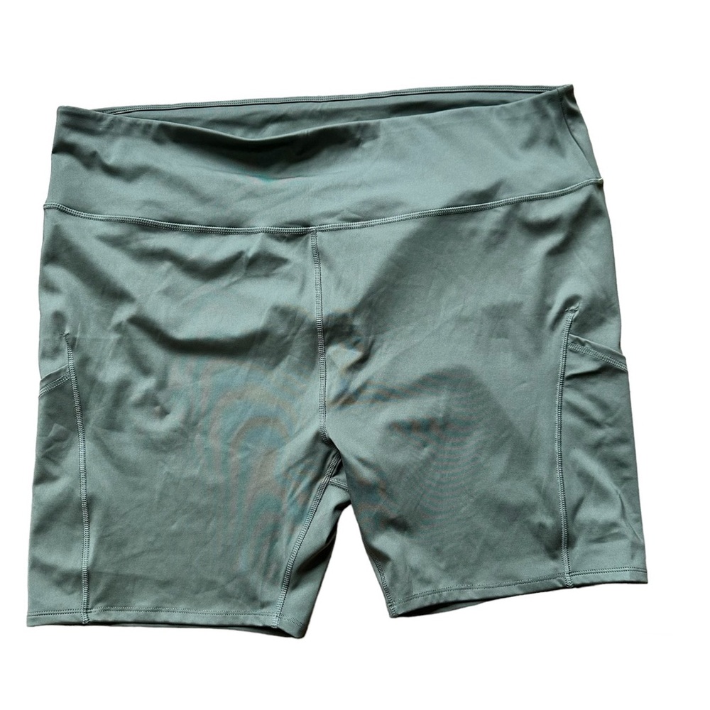 New All In Motion Army Green Bike Shorts Size 4X - Picture 1 of 4